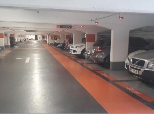 Joli Appartement Hypercentre T2, Classe Meuble De Tourisme 3 Avec Parking Gratuit Beziers Exterior photo